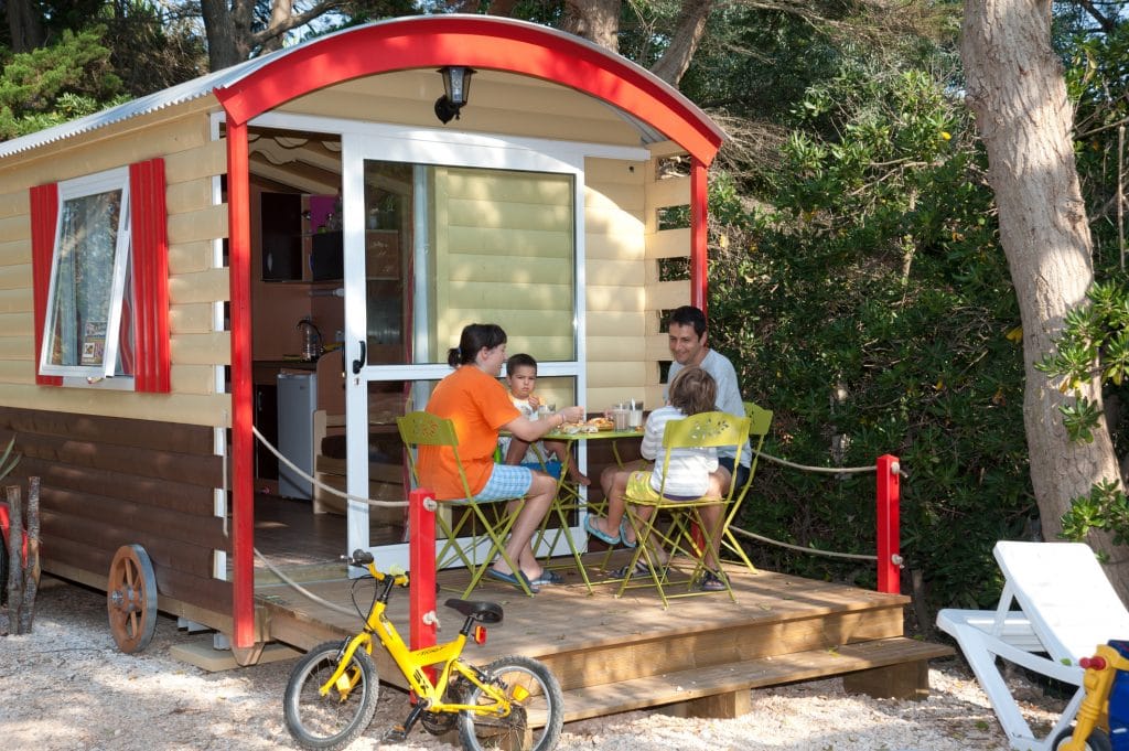 Camping Le Floride Le Barcarès (66) : Far West caravan